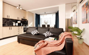 Charming Escape - Part of Old Town - Pet Friendly